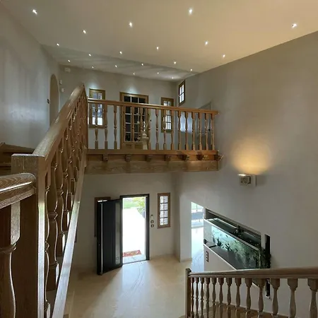 D'exception Avec Piscine Privee, Jacuzzi Et Climatisation - Fr-1-382-214 *